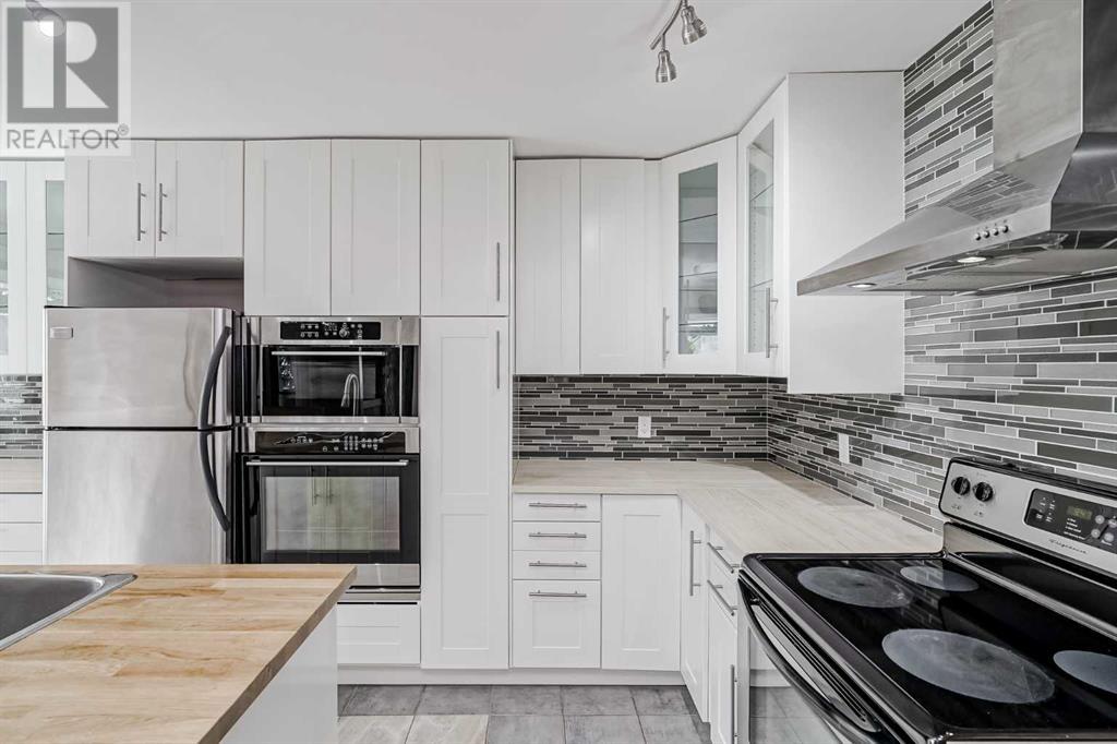 Single Family House for Sale in    Street SW Braeside Calgary 