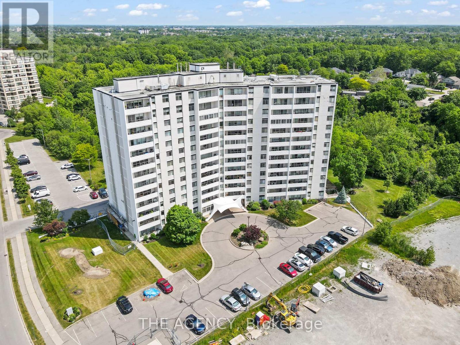 Photo 1 of 904 15 Towering Heights Boulevard, St Catharines ON