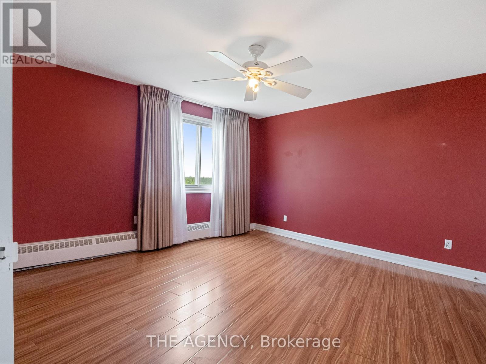 Photo 12 of 904 15 Towering Heights Boulevard, St Catharines ON