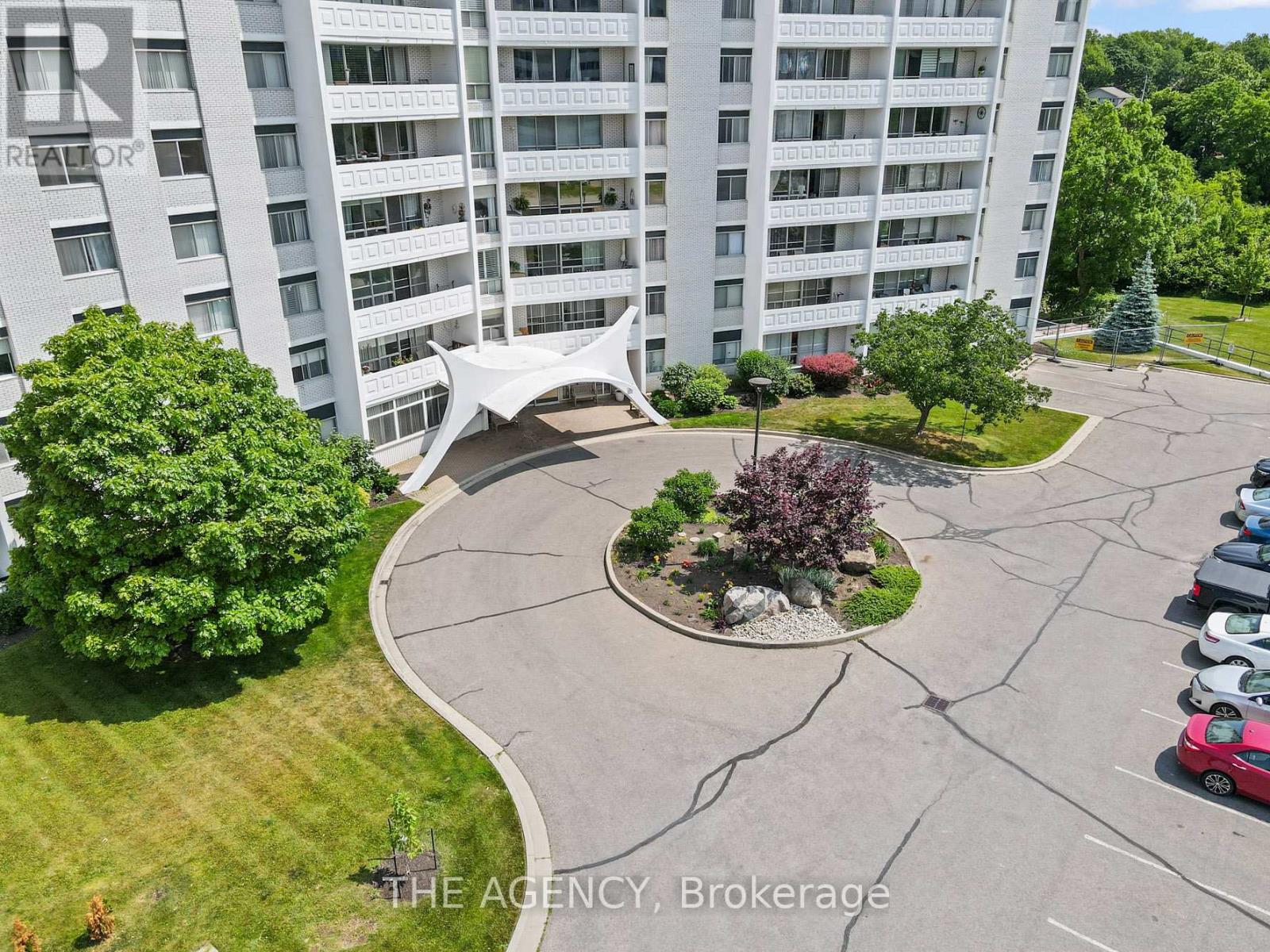 Photo 30 of 904 15 Towering Heights Boulevard, St Catharines ON