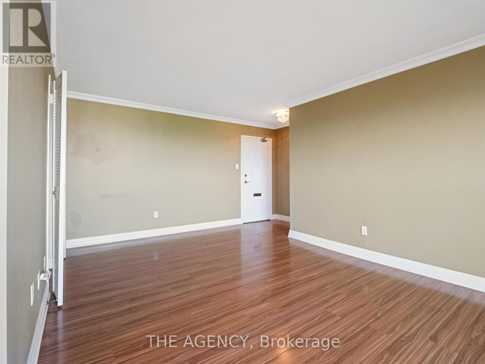 Photo 6 of 904 15 Towering Heights Boulevard, St Catharines ON