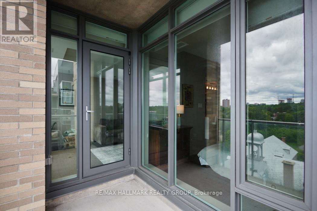 Photo 45 of 804 108 Richmond Road, Ottawa ON