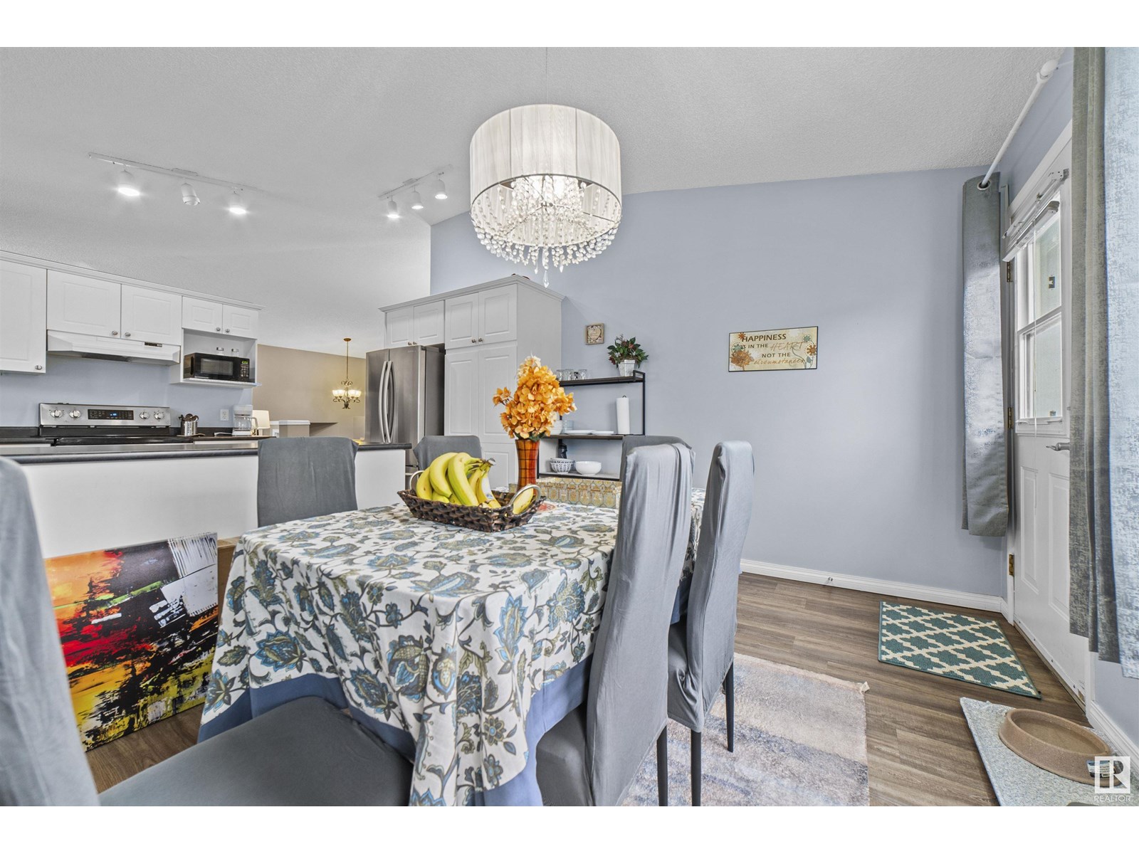 Photo 5 of 4119 29 St Nw, Edmonton AB