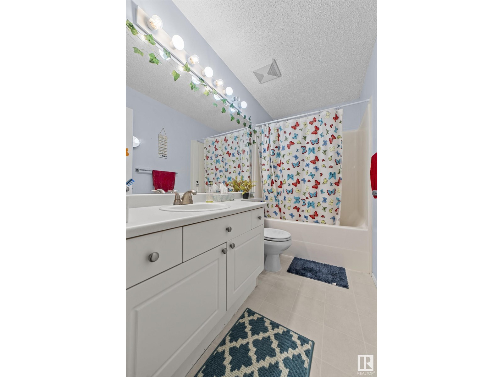 Photo 15 of 4119 29 St Nw, Edmonton AB