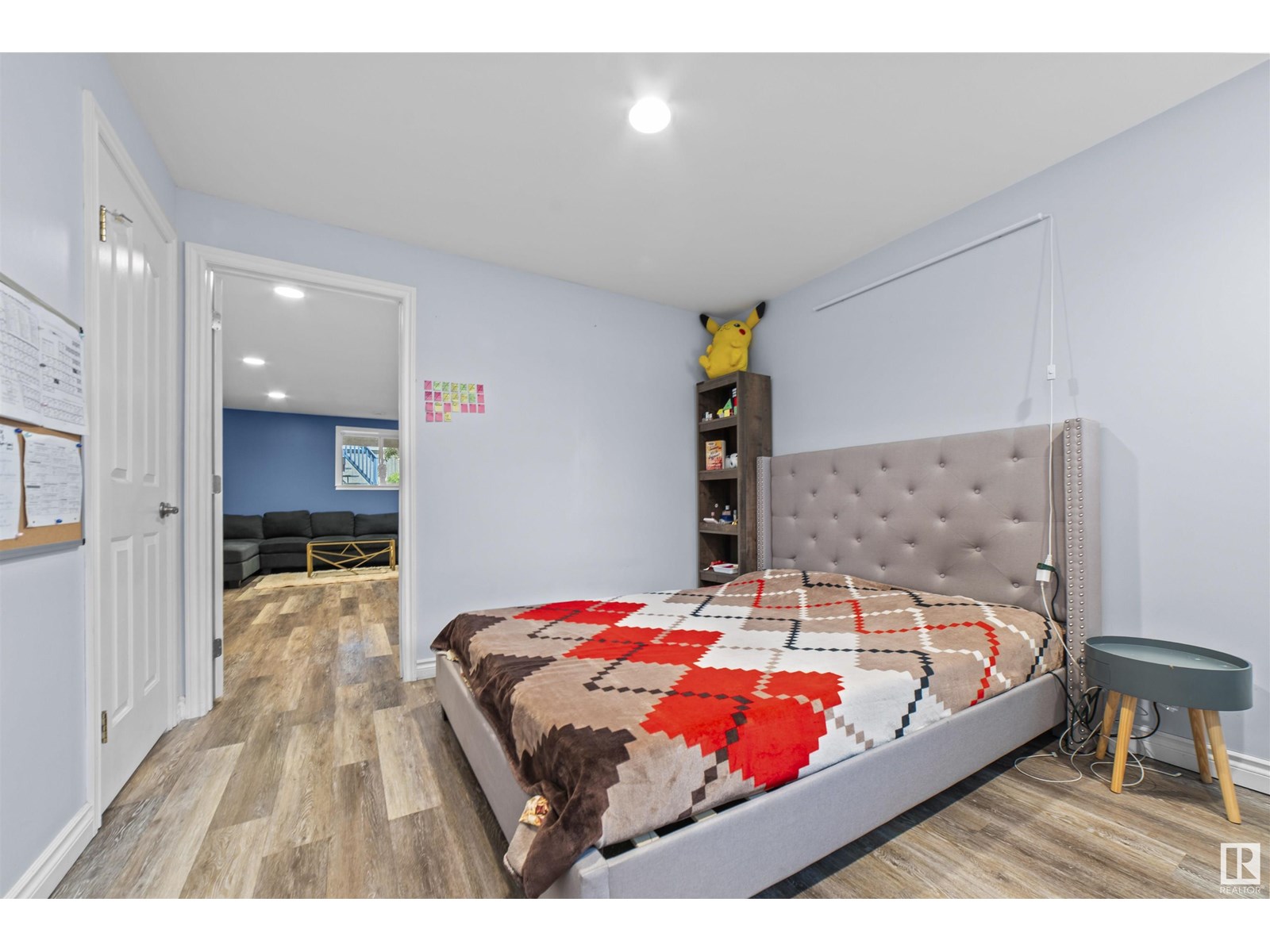 Photo 20 of 4119 29 St Nw, Edmonton AB