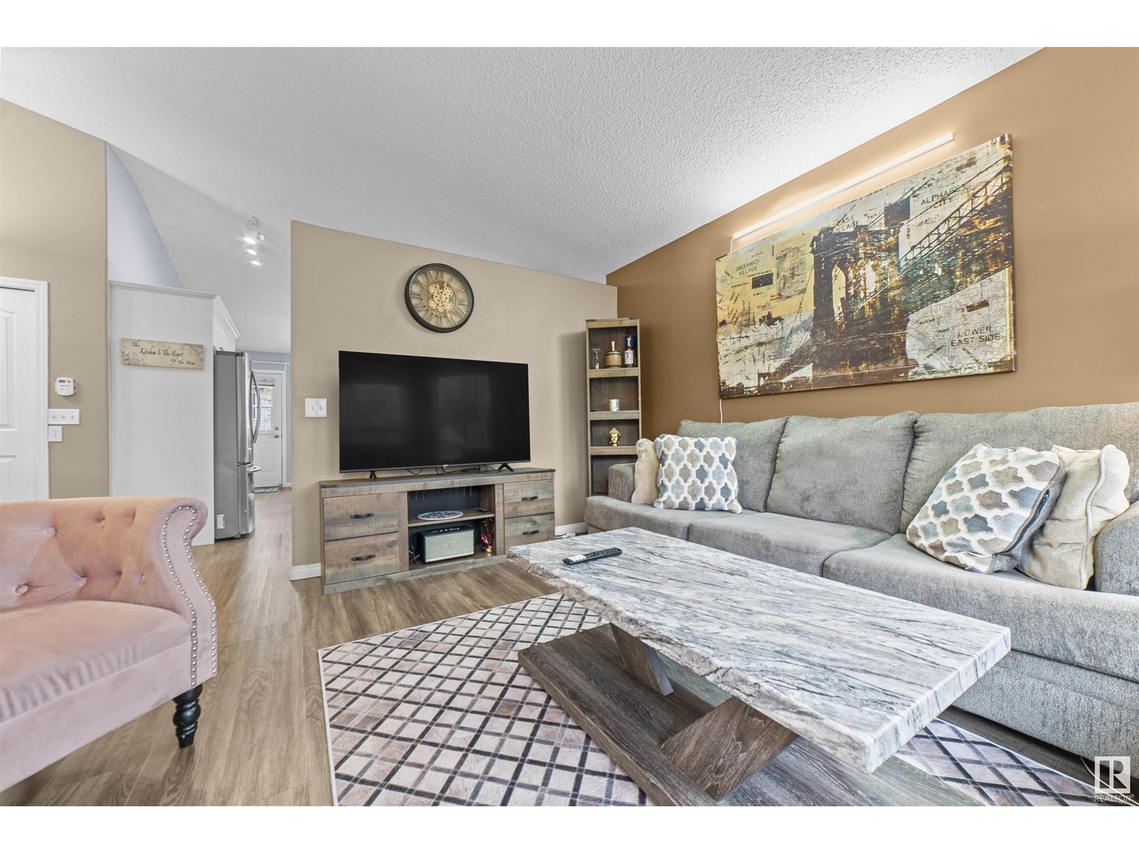 Photo 32 of 4119 29 St Nw, Edmonton AB