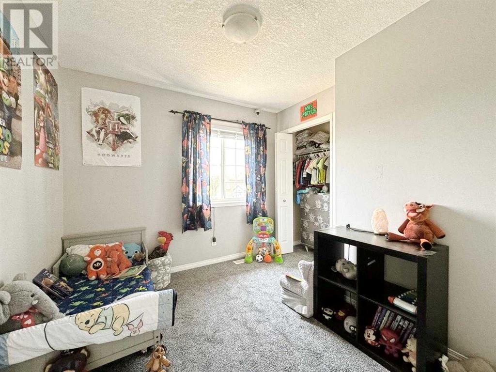 Single Family House for Sale in  Saddlebrook Gardens NE Saddle Ridge Calgary 