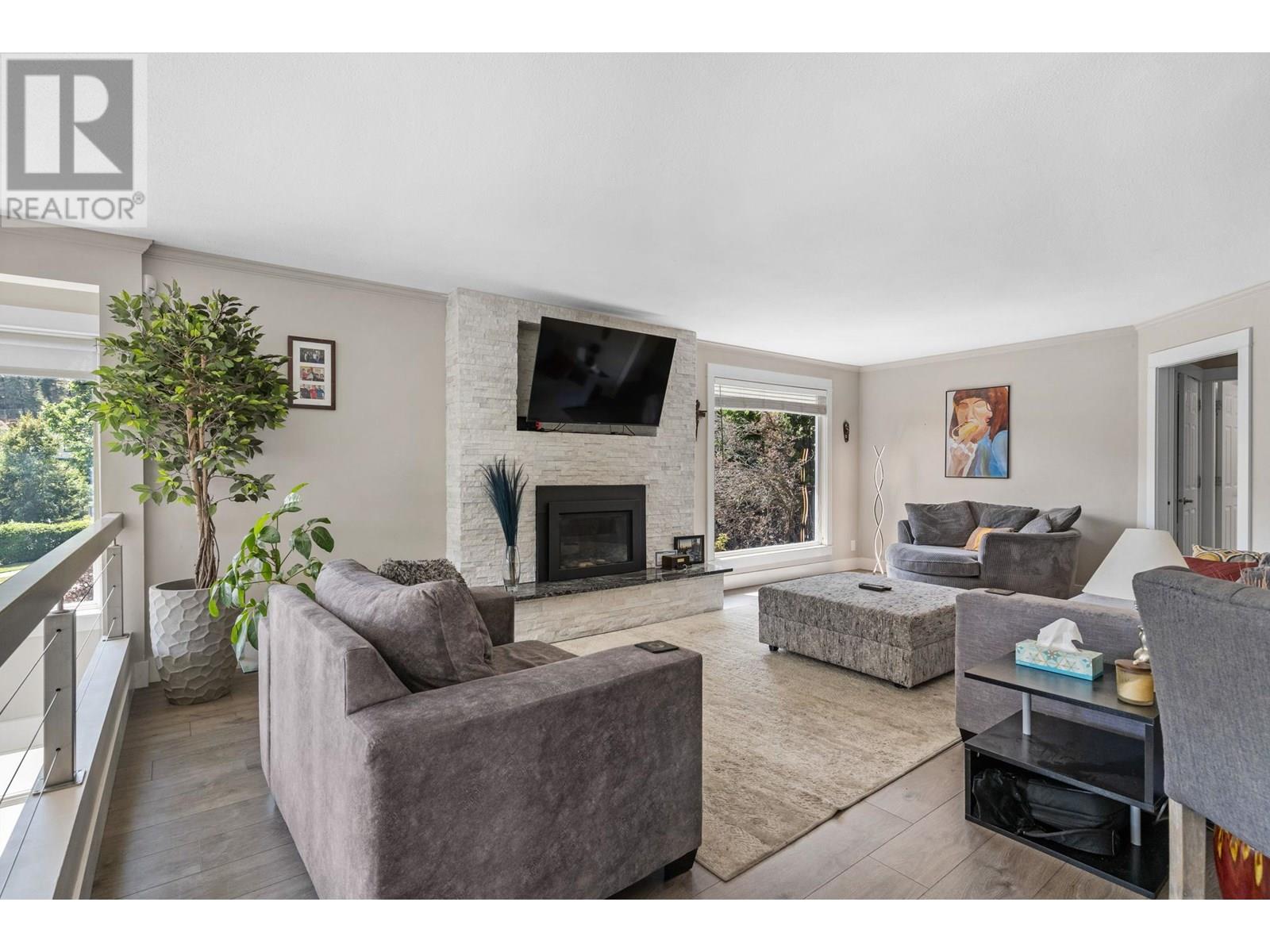 607 CLIFTON ROAD S - Image 10