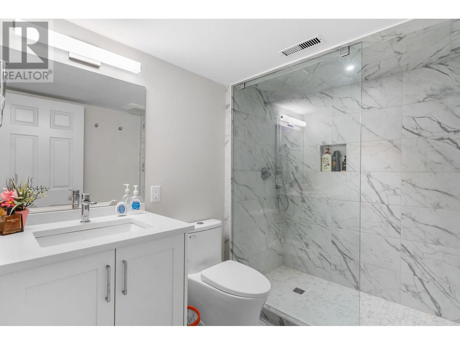 607 CLIFTON ROAD S - Image 34