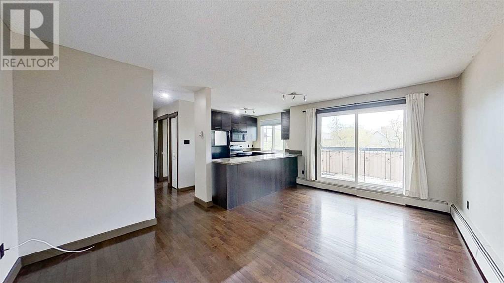 Single Family House for Sale in    Avenue SW Sunalta Calgary 