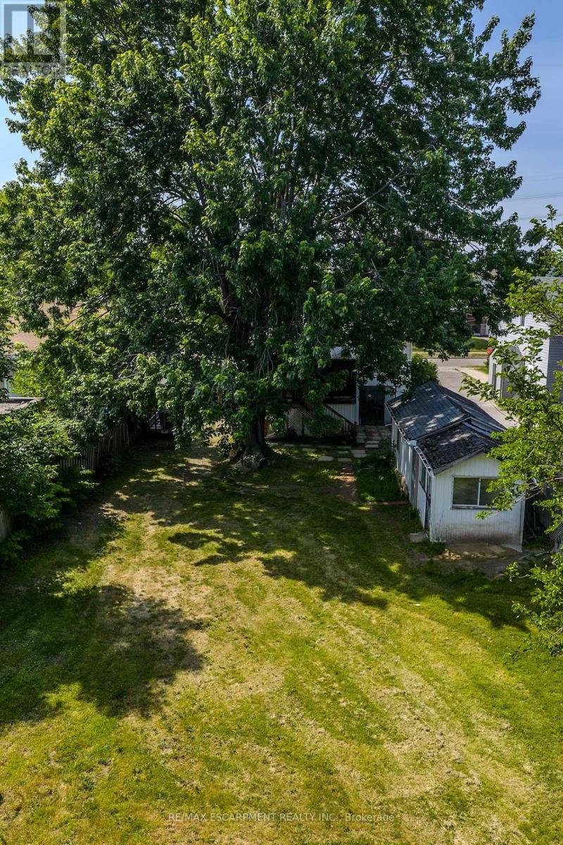 Photo 1 of 1392 Leighland Road, Burlington ON