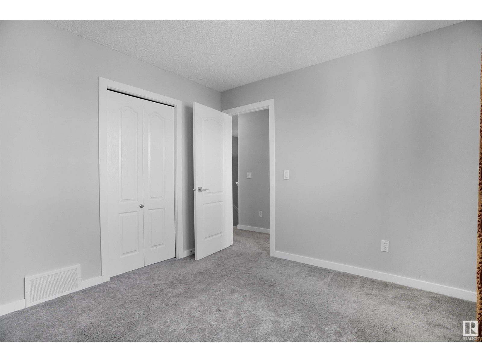 Photo 44 of 3363 16 B Av Nw, Edmonton AB
