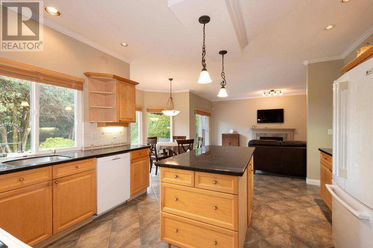Photo 13 of 1273 Eldon Road, North Vancouver BC