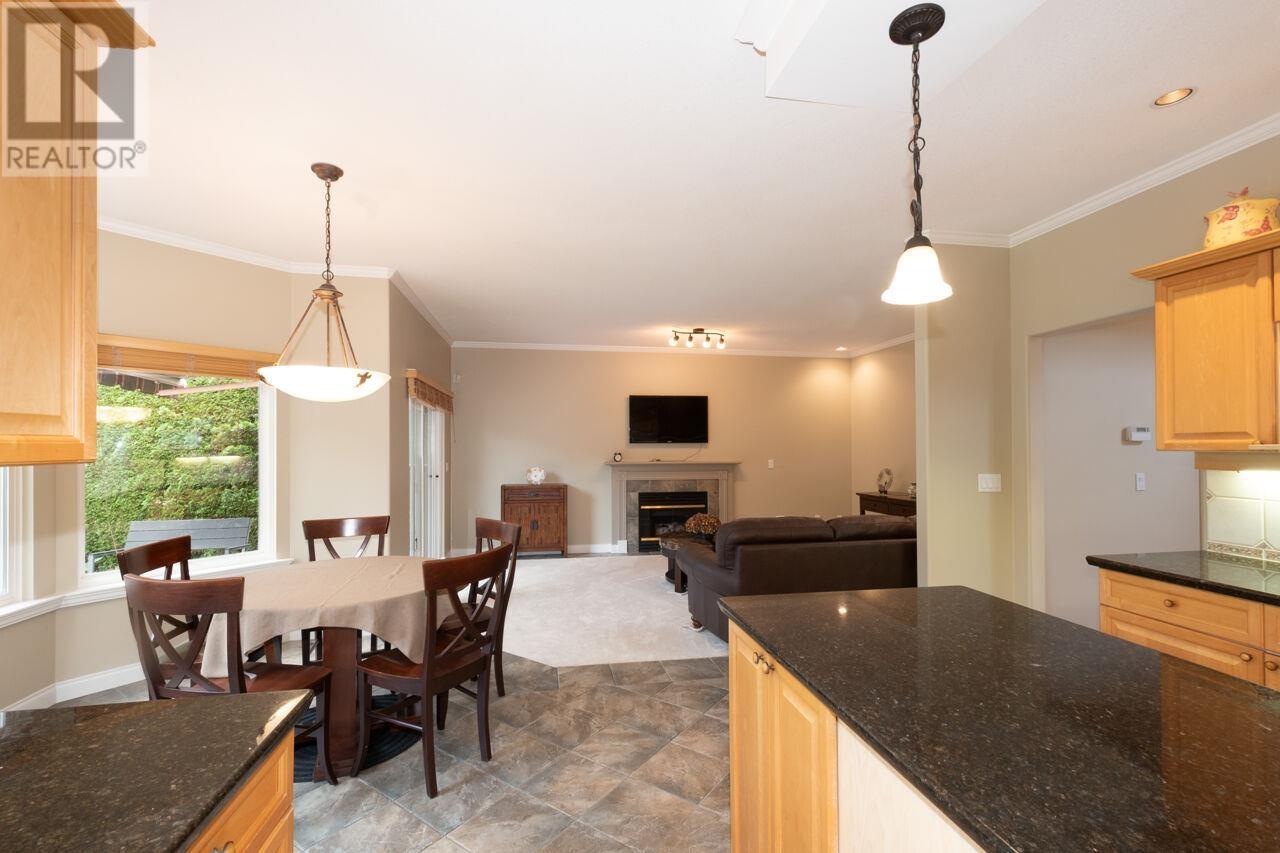 Photo 9 of 1273 Eldon Road, North Vancouver BC