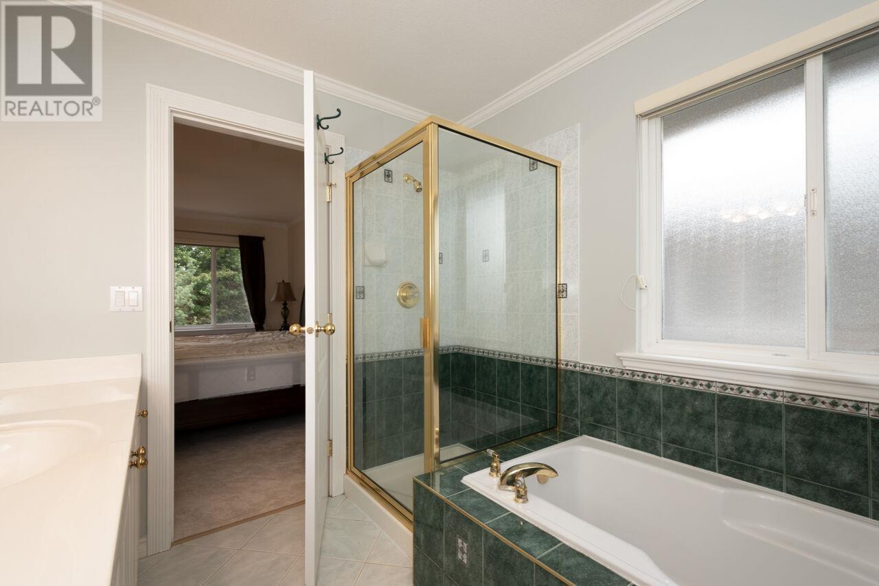 Photo 4 of 1273 Eldon Road, North Vancouver BC