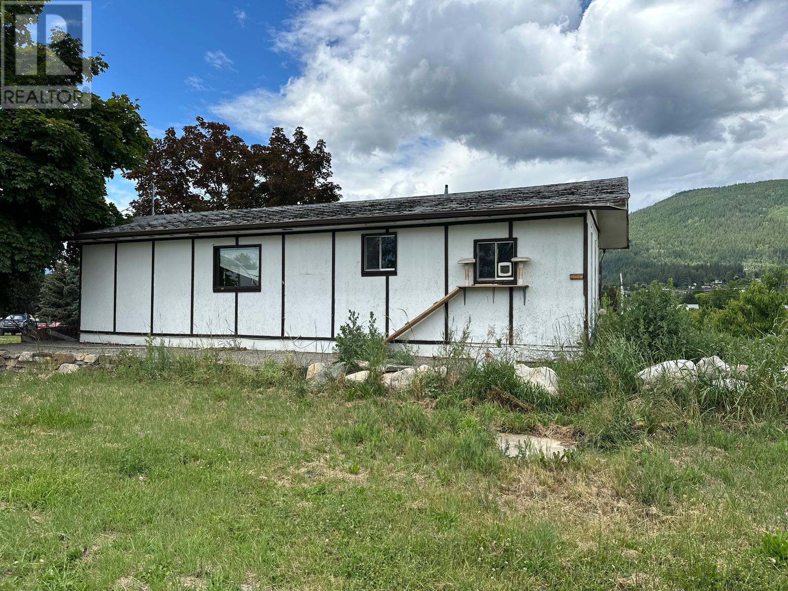 Photo 2 of 2103 Erickson Road, Creston BC
