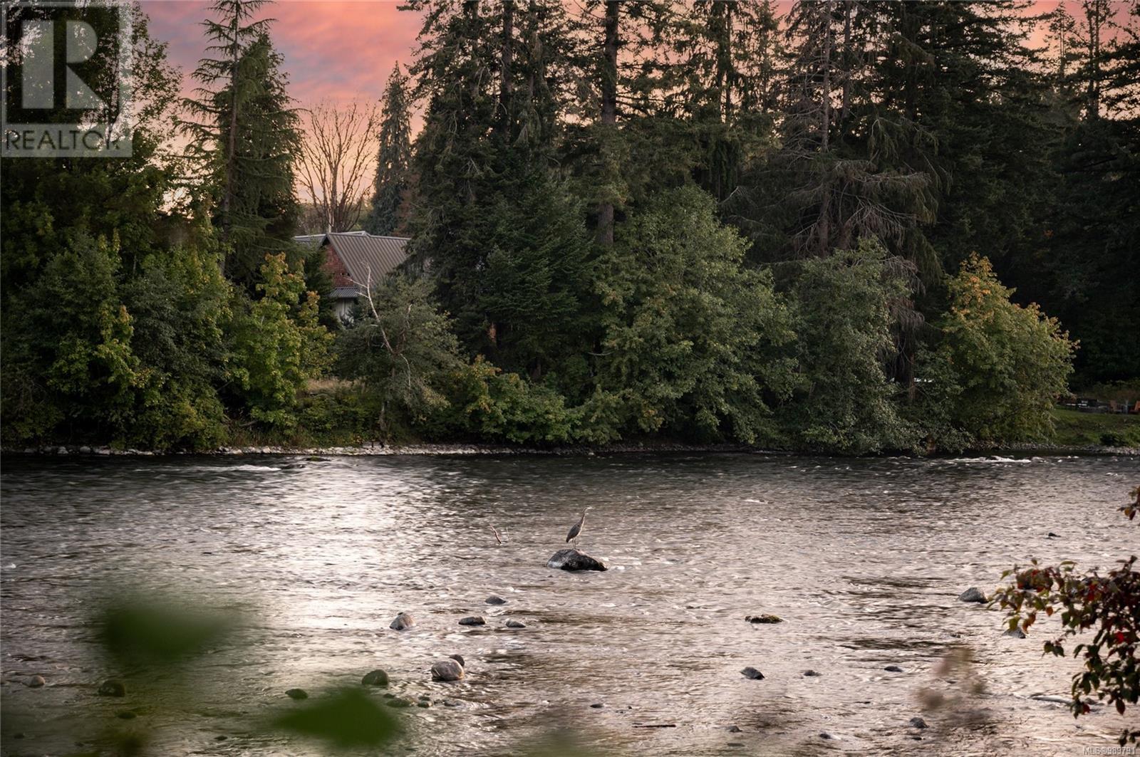 2107 Ebert Rd, Campbell River real estate listing 989791