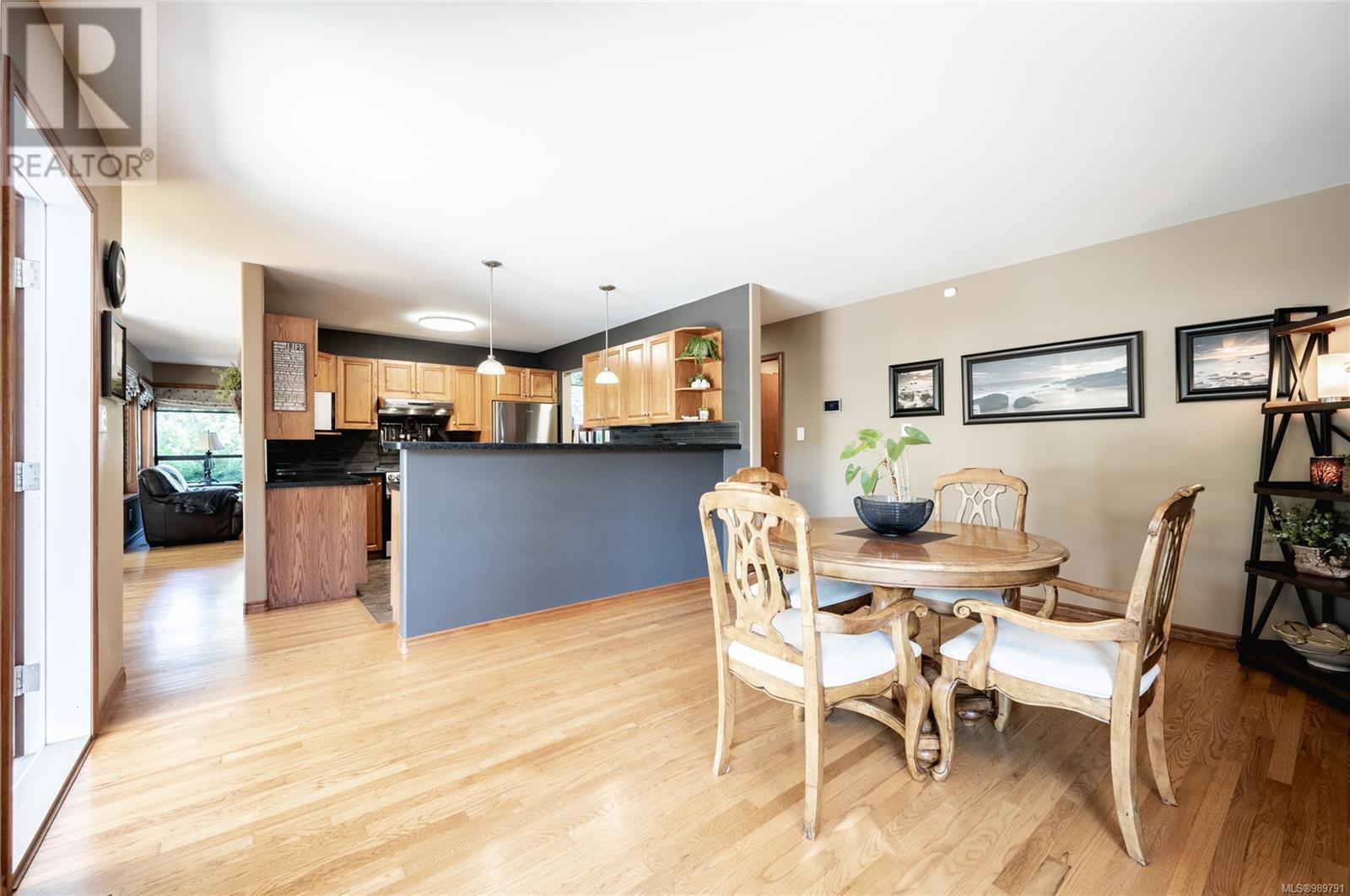 2107 Ebert Rd, Campbell River real estate listing 989791