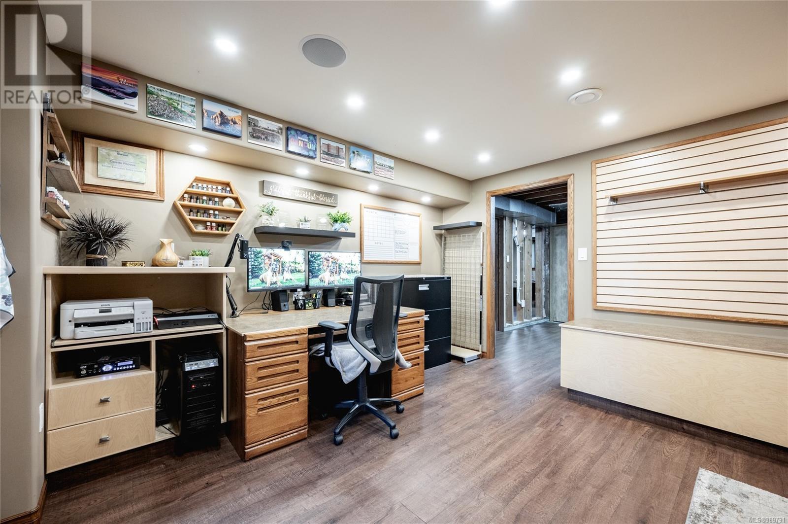 2107 Ebert Rd, Campbell River real estate listing 989791