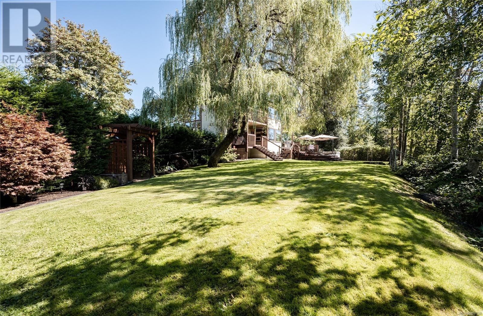 2107 Ebert Rd, Campbell River real estate listing 989791