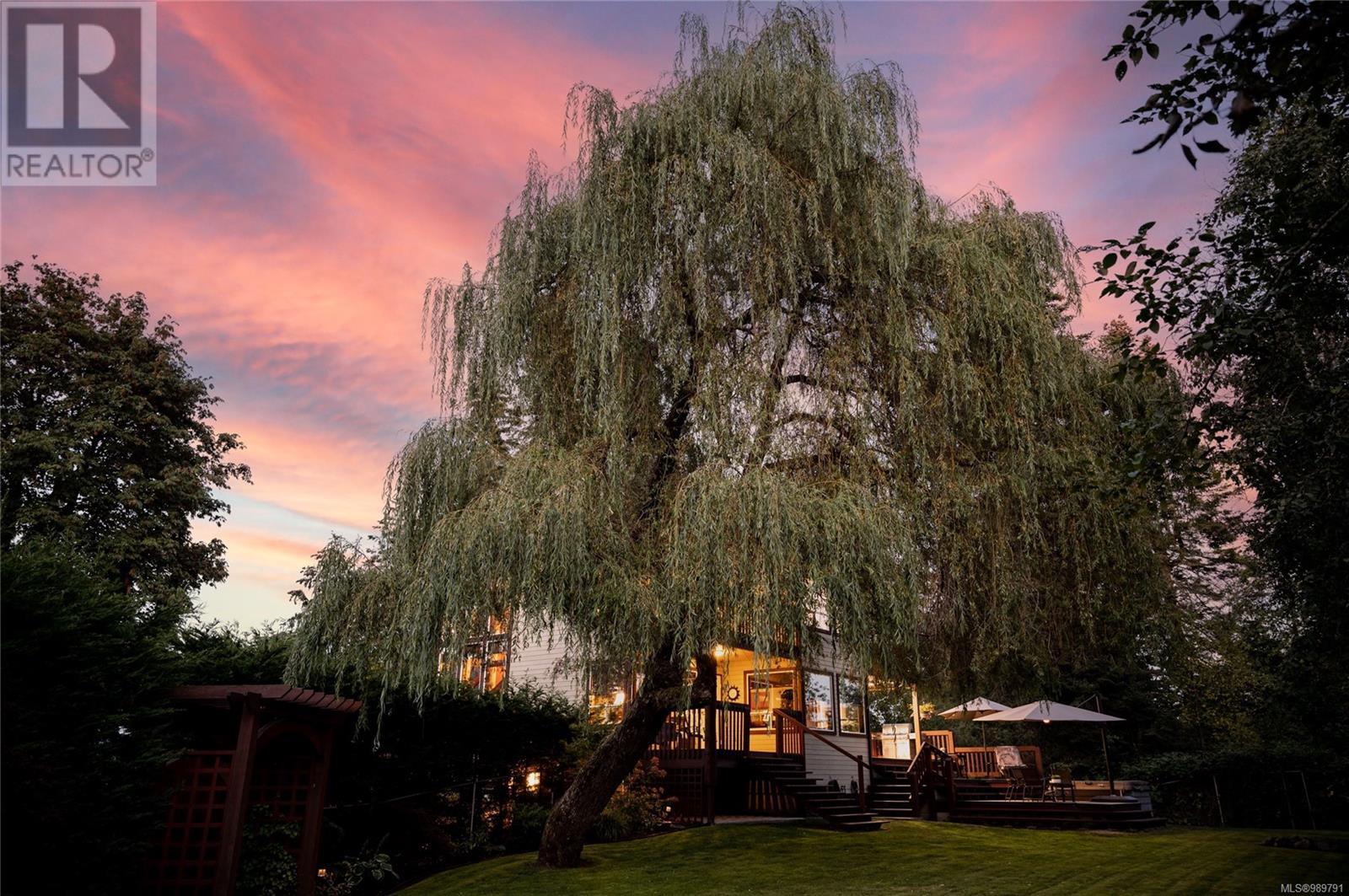 2107 Ebert Rd, Campbell River real estate listing 989791