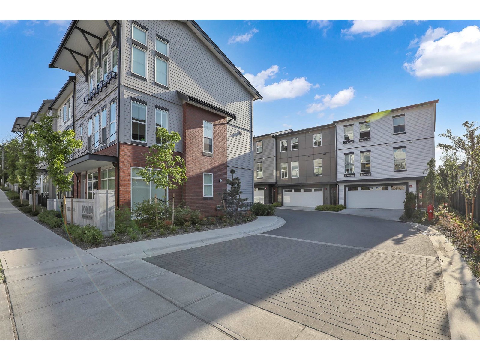 Photo 4 of 2 7635 198 B Street, Langley BC