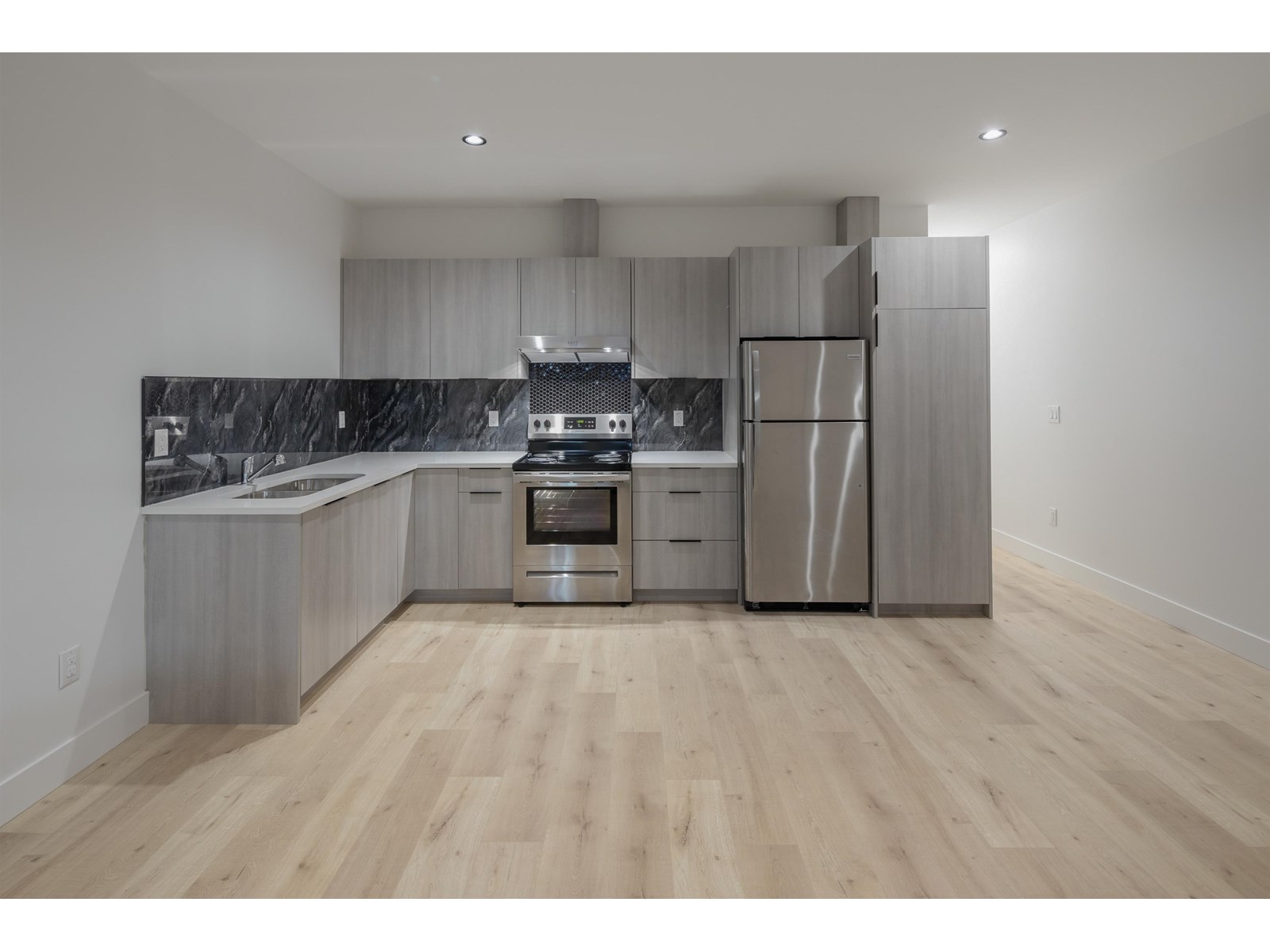Photo 35 of 20555 70 A Avenue, Langley BC