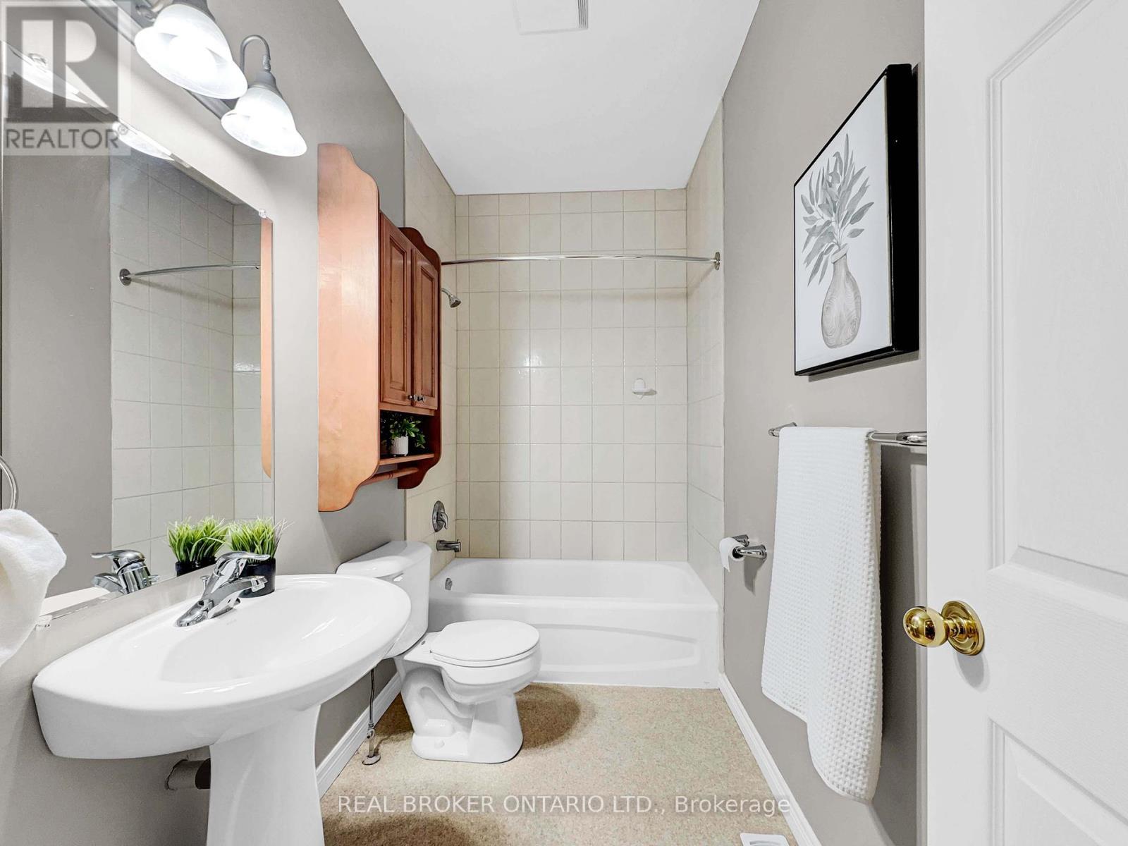 Photo 24 of 14 219 Shellard Lane, Brantford ON