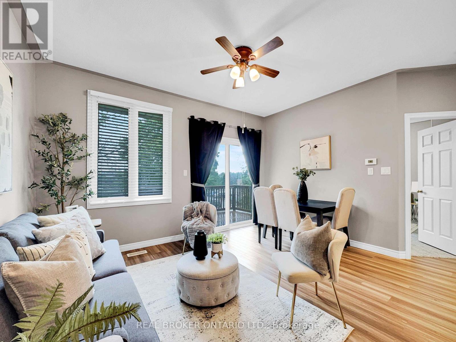 Photo 17 of 14 219 Shellard Lane, Brantford ON