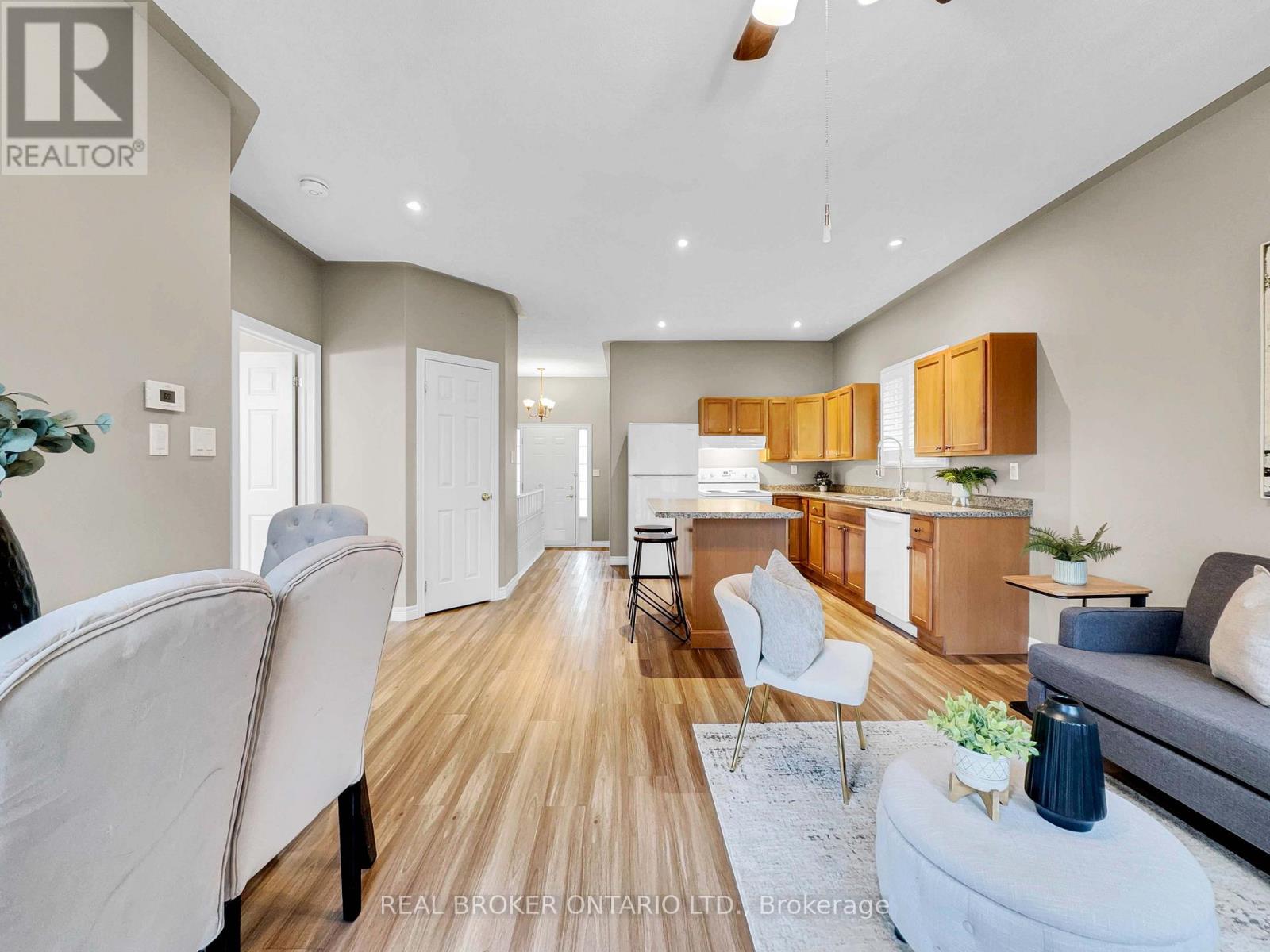 Photo 6 of 14 219 Shellard Lane, Brantford ON
