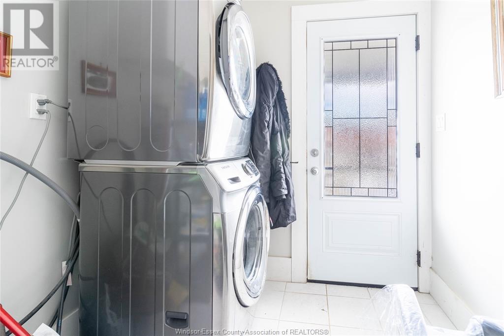 Photo 12 of 2546 Lloyd George Boulevard, Windsor ON