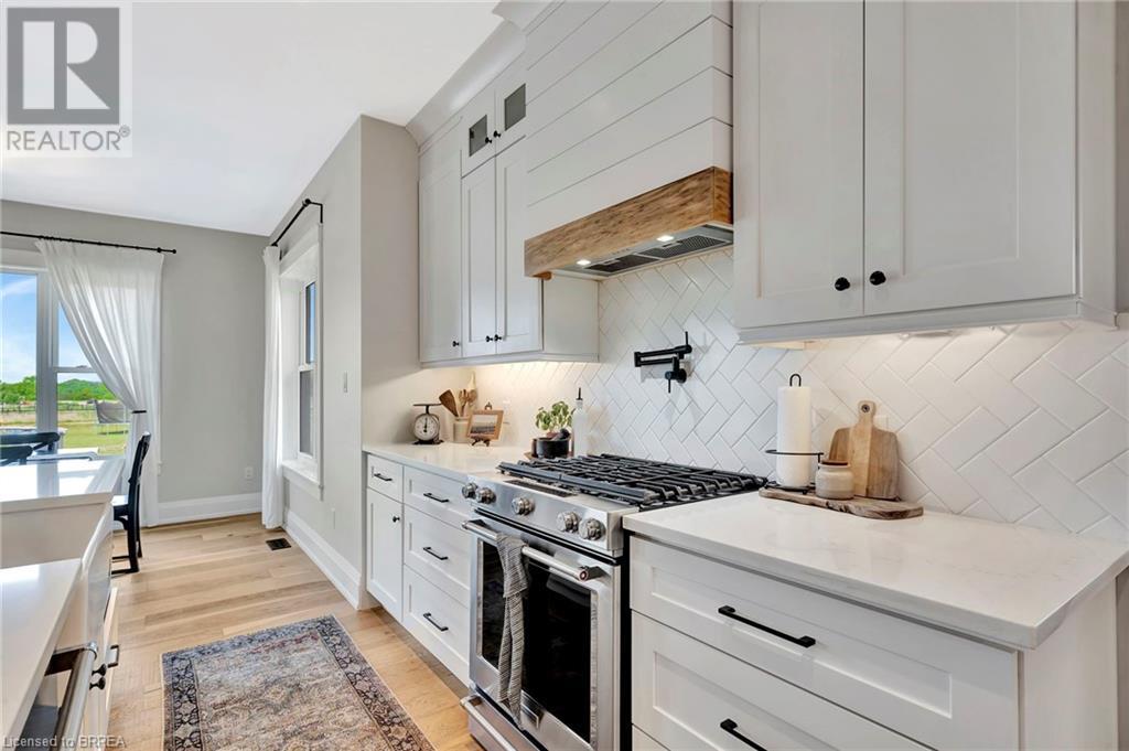 Photo 22 of 61 Hammond Road, Brantford ON