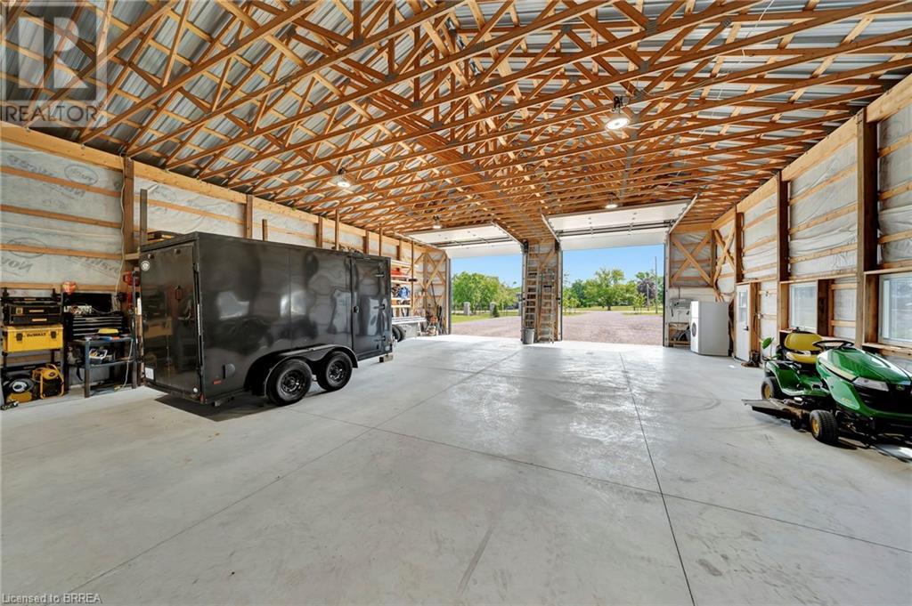 Photo 21 of 61 Hammond Road, Brantford ON