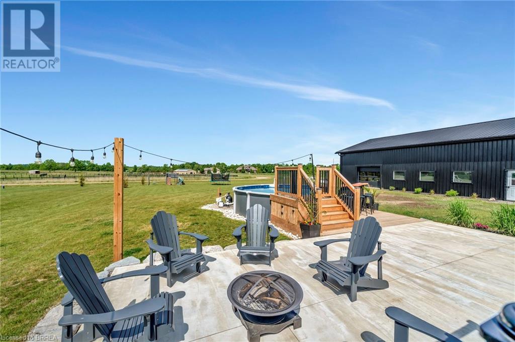 Photo 12 of 61 Hammond Road, Brantford ON