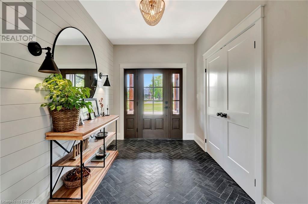 Photo 28 of 61 Hammond Road, Brantford ON