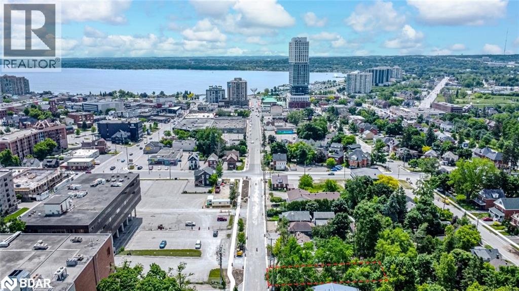 Photo 2 of 114 Maple Avenue, Barrie ON