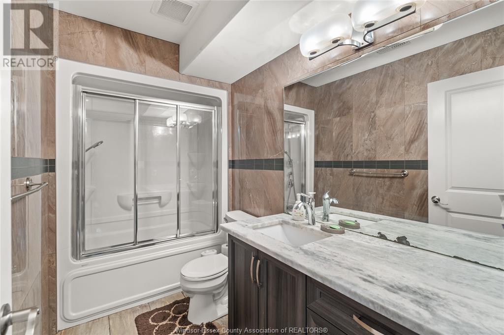 Photo 25 of 859 Southwood Drive, Lakeshore ON