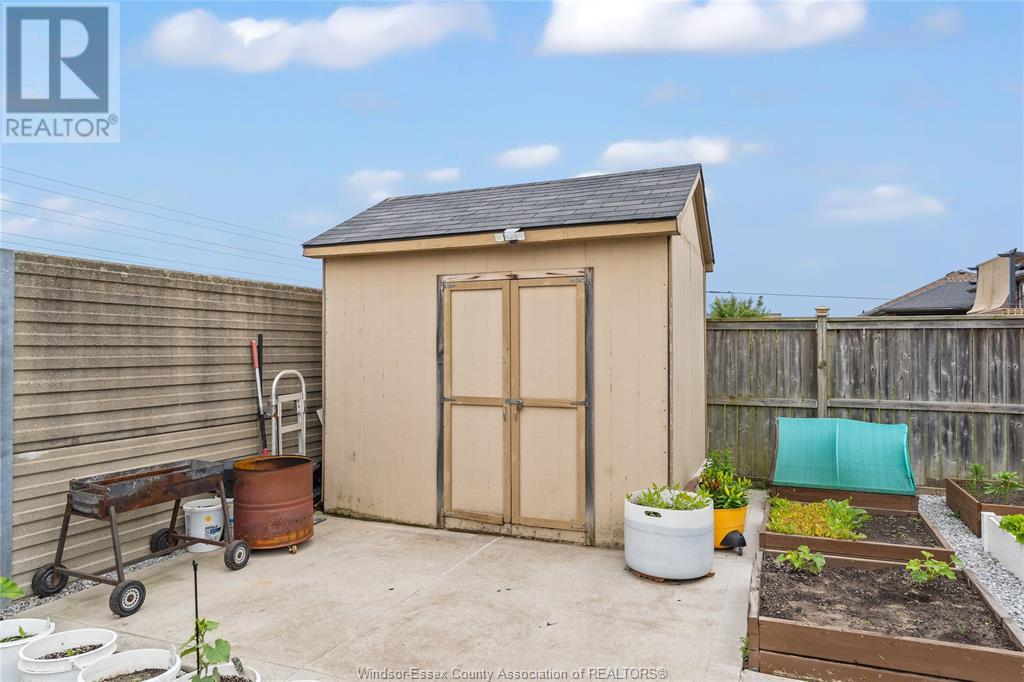 Photo 21 of 859 Southwood Drive, Lakeshore ON