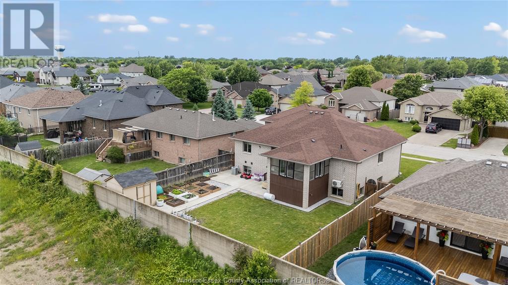 Photo 40 of 859 Southwood Drive, Lakeshore ON