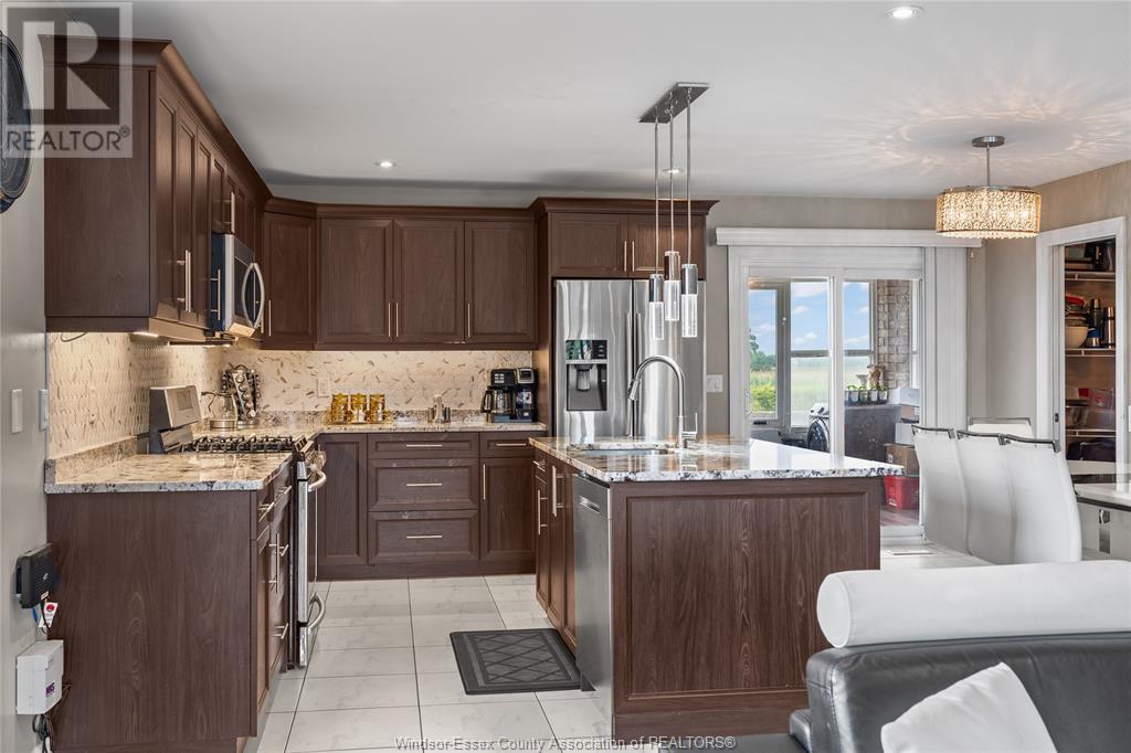 Photo 37 of 859 Southwood Drive, Lakeshore ON