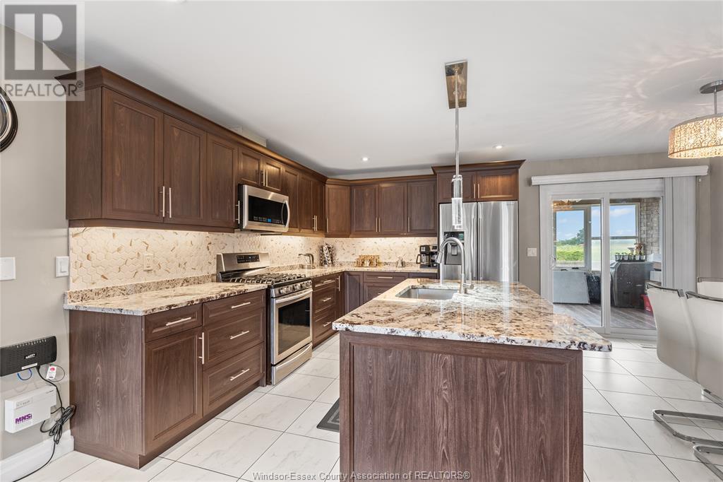 Photo 16 of 859 Southwood Drive, Lakeshore ON