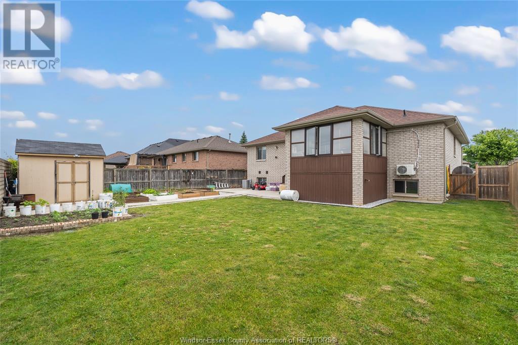 Photo 41 of 859 Southwood Drive, Lakeshore ON