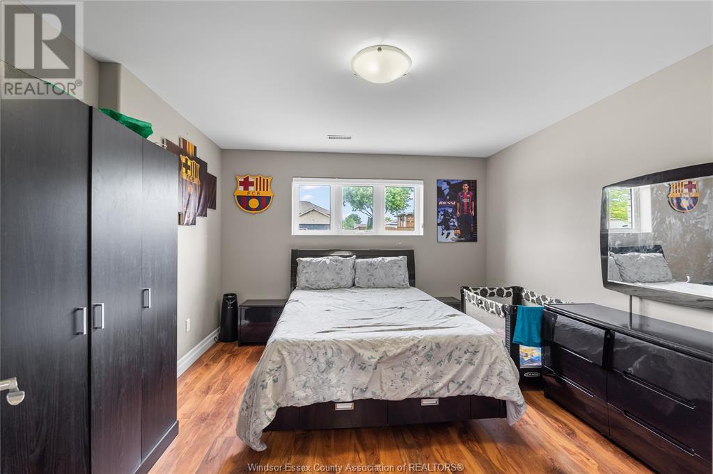 Photo 18 of 859 Southwood Drive, Lakeshore ON