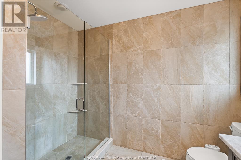 Photo 23 of 859 Southwood Drive, Lakeshore ON