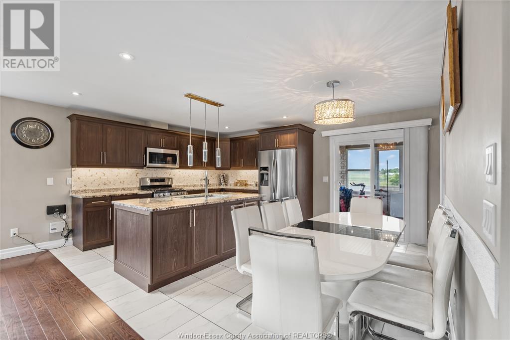 Photo 11 of 859 Southwood Drive, Lakeshore ON