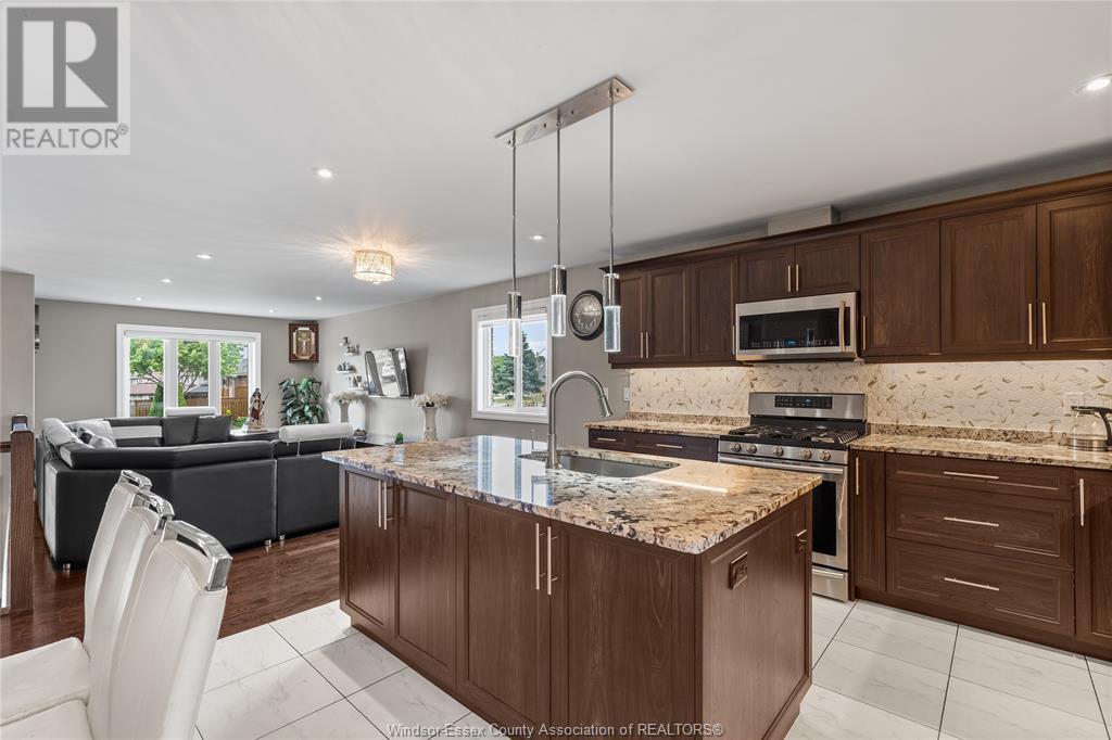 Photo 15 of 859 Southwood Drive, Lakeshore ON