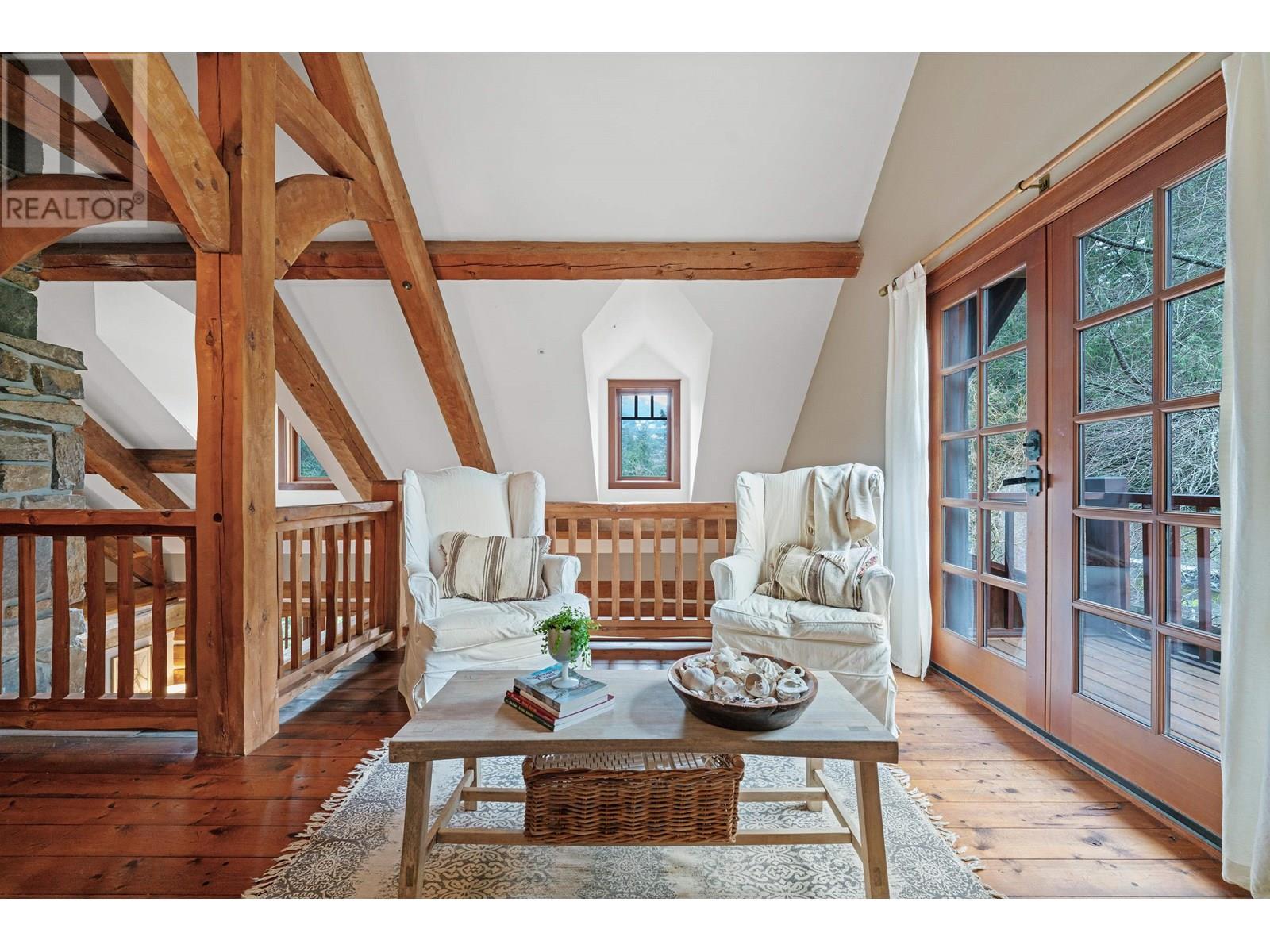 5851 EAGLE ISLAND, West Vancouver real estate listing R2972557