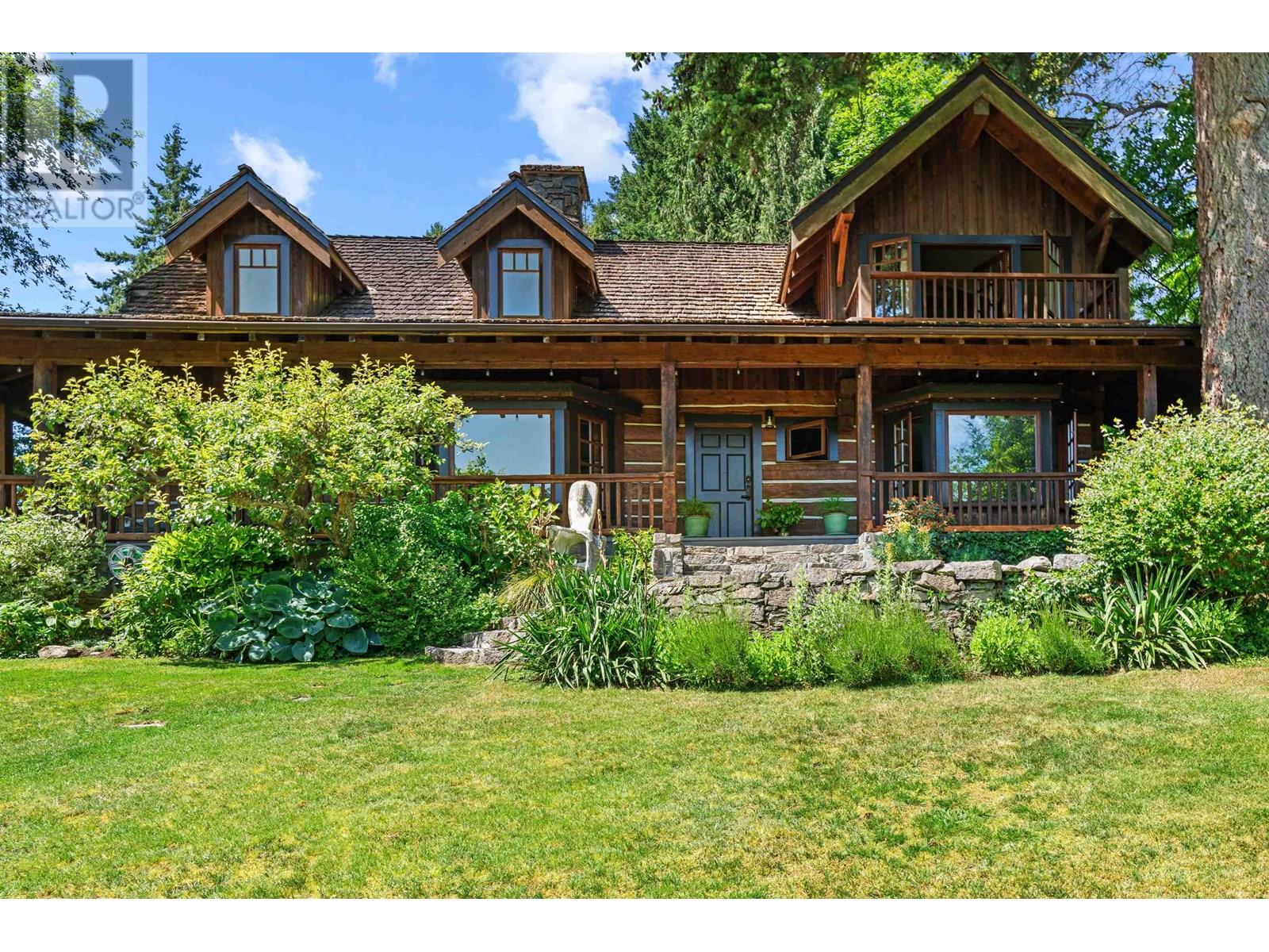 5851 EAGLE ISLAND, West Vancouver real estate listing R2972557