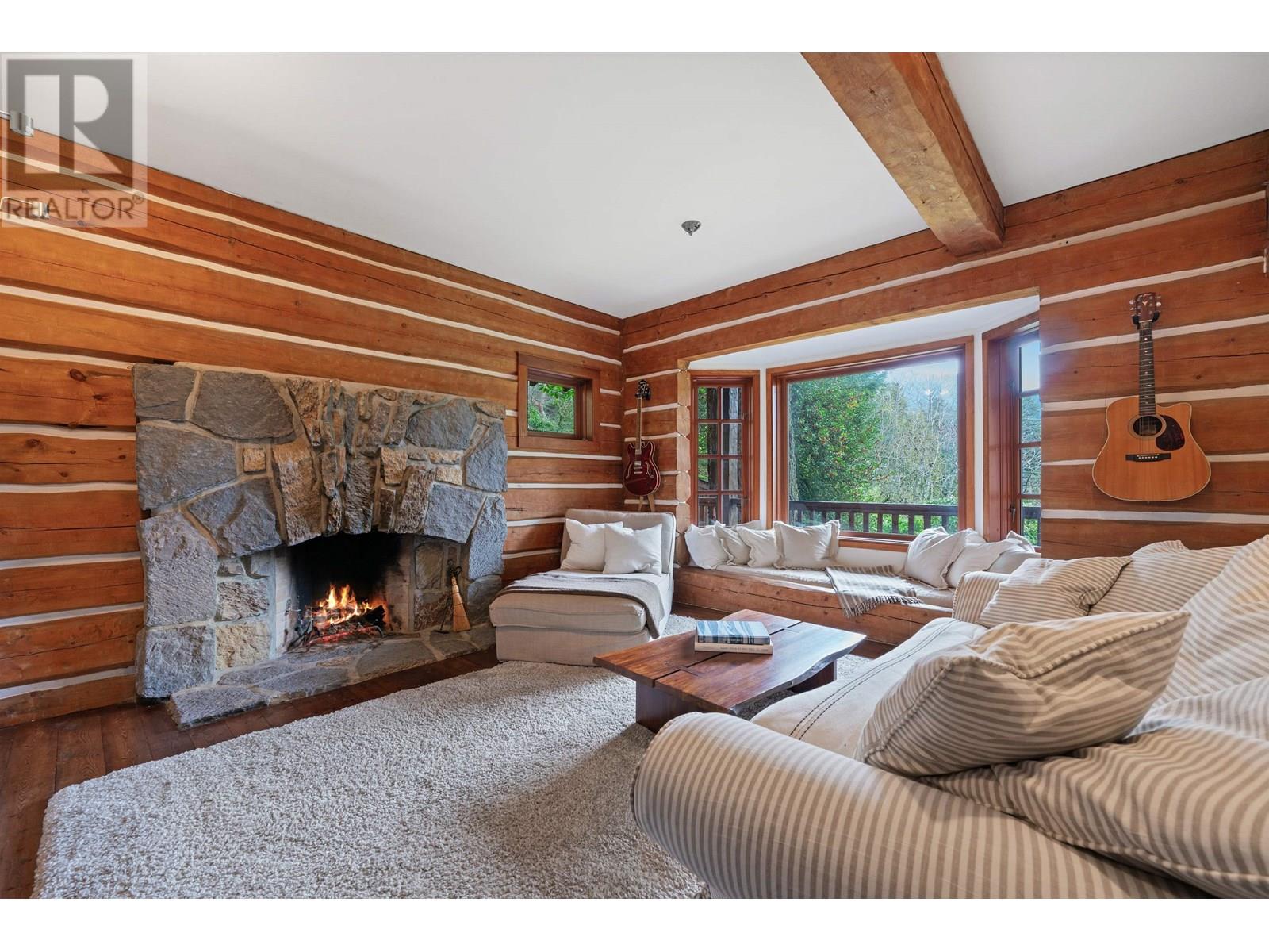 5851 EAGLE ISLAND, West Vancouver real estate listing R2972557
