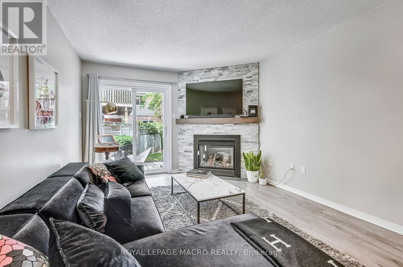 Photo 17 of 103 2055 Walkers Line, Burlington ON